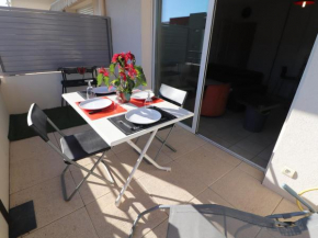 Appartement T2 avec Terrasse, Parking et Piscine à Sète, proche Plage - FR-1-472-117